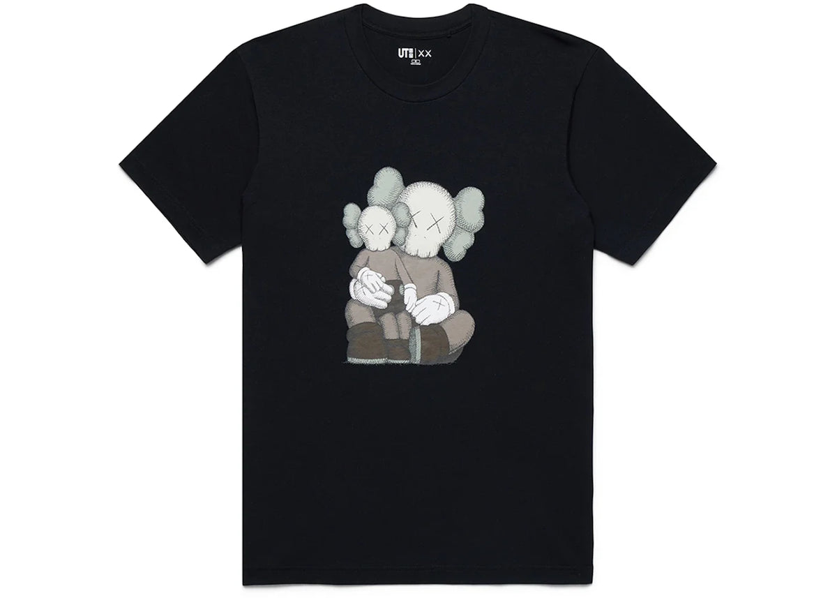 KAWS x Uniqlo UT Short Sleeve Graphic T-shirt (US Sizing) Black – KAWS – THE LAB CONCEPT CLUB Bienne