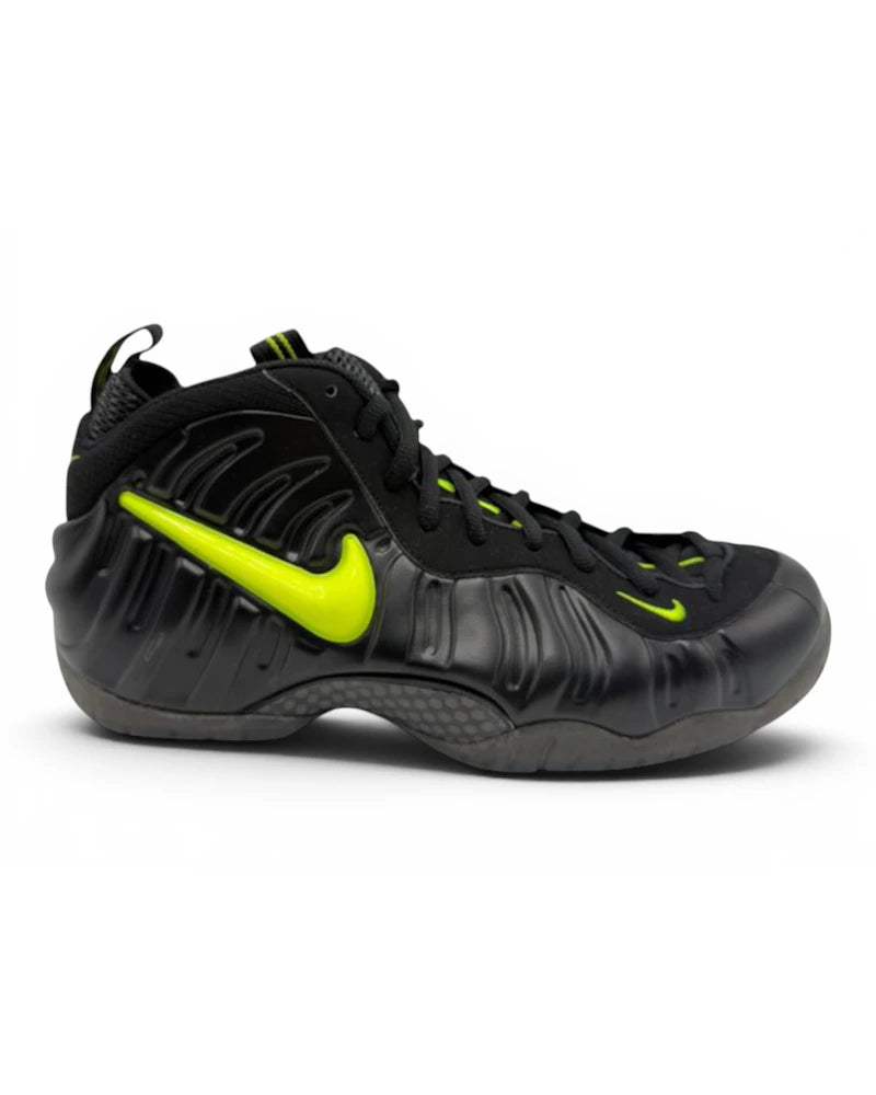 Nike Air Foamposite Pro Black Voltage Yellow - visuel officiel StockX