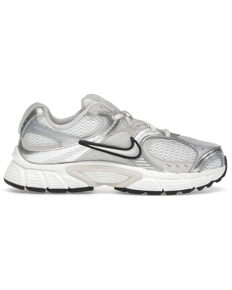 Nike V5 RNR Sail Light Orewood Brown (Women's) - visuel officiel StockX