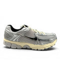 Nike Zoom Vomero 5 Grey Fog Chrome - visuel officiel StockX